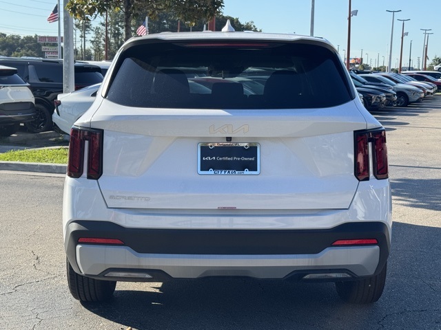 2025 Kia Sorento LX photo 6
