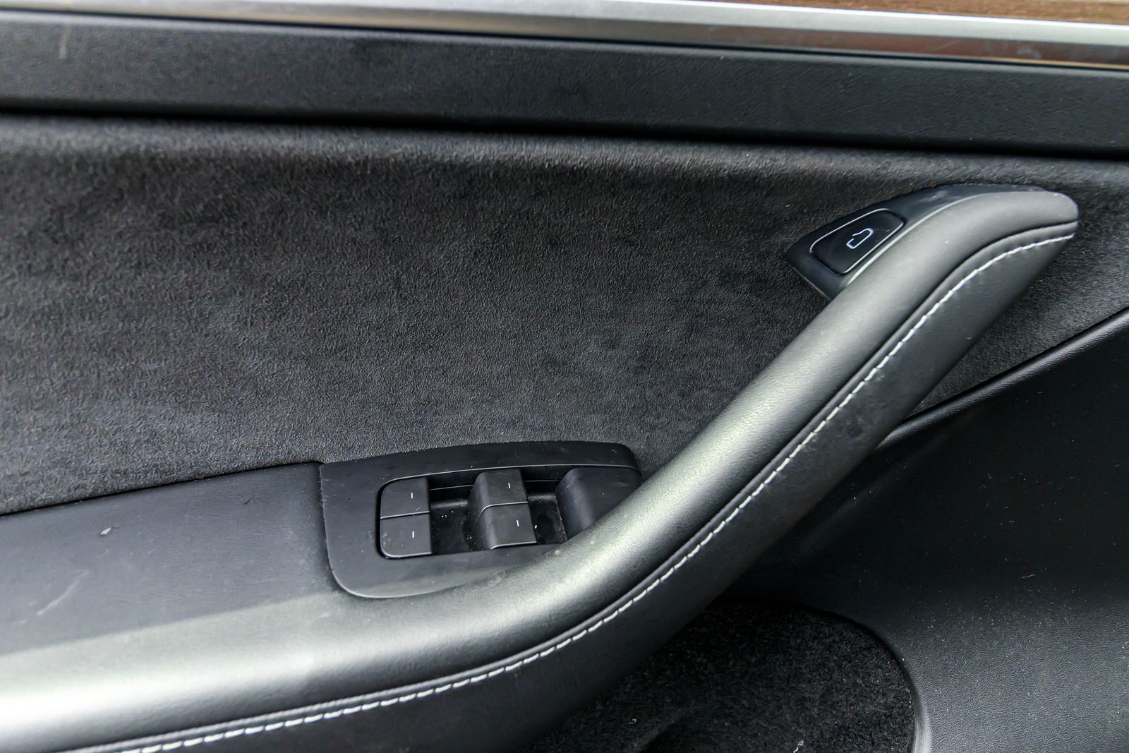 2023 Tesla Model Y Long Range photo 19