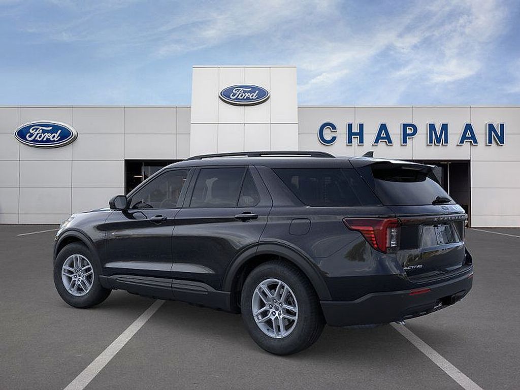 2026 Ford Explorer photo 4