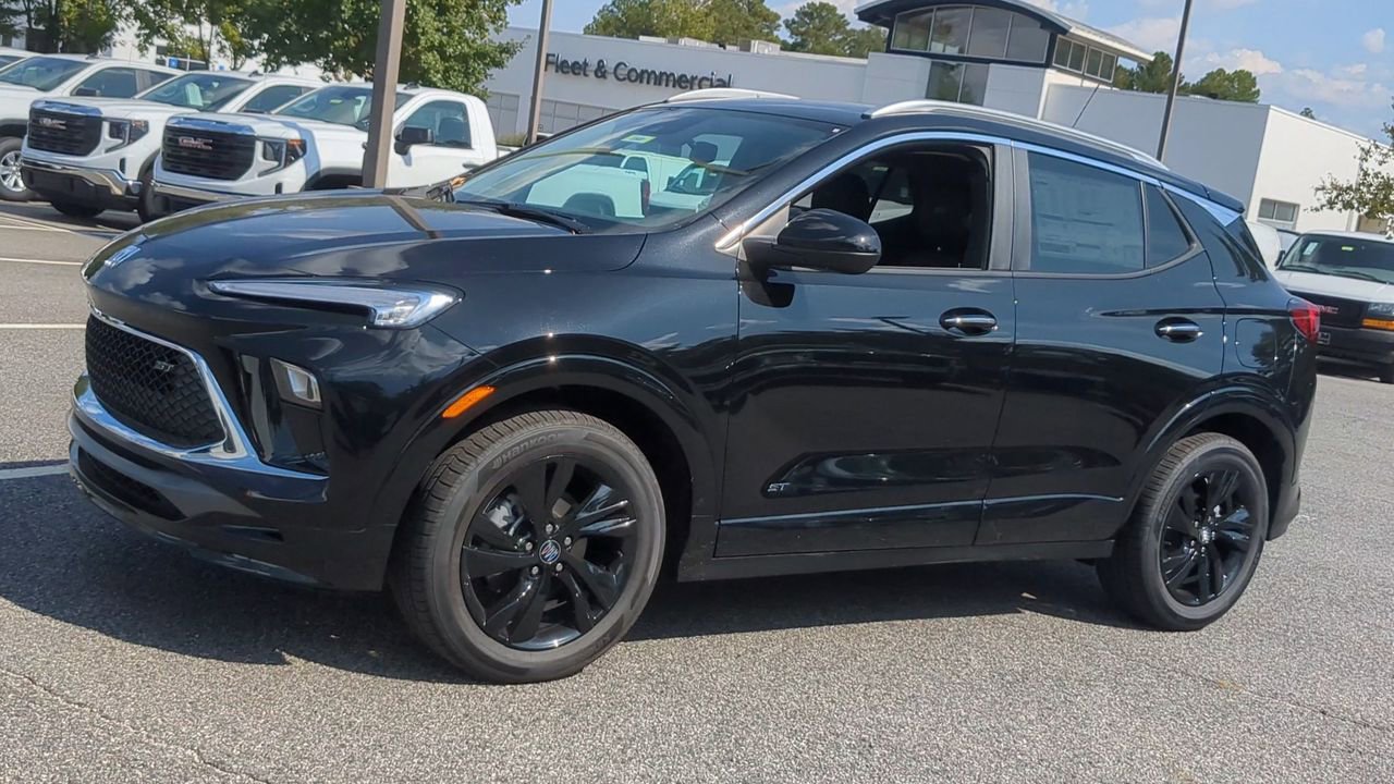 2026 Buick Encore GX Sport Touring photo 4
