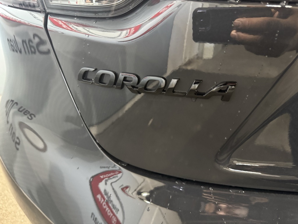 2025 Toyota Corolla SE photo 18