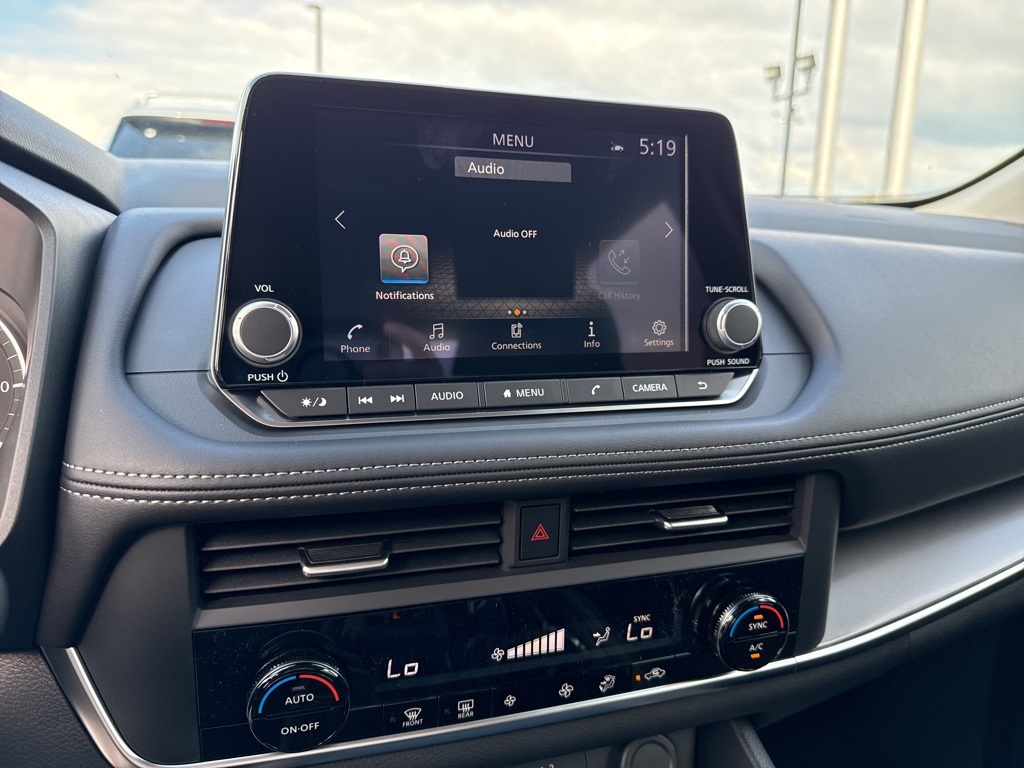2026 Nissan Rogue SV photo 21