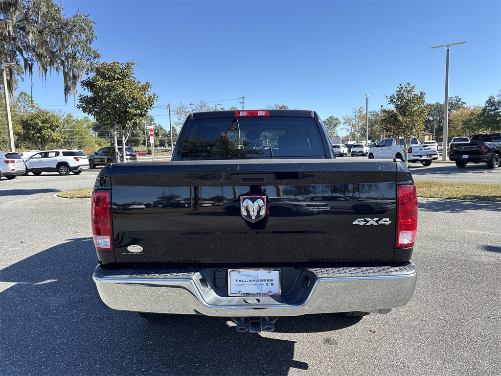 2022 Ram 1500 Classic Tradesman photo 3
