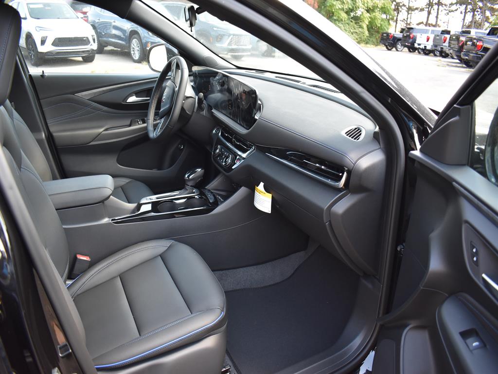 2025 Buick Envista ST photo 4