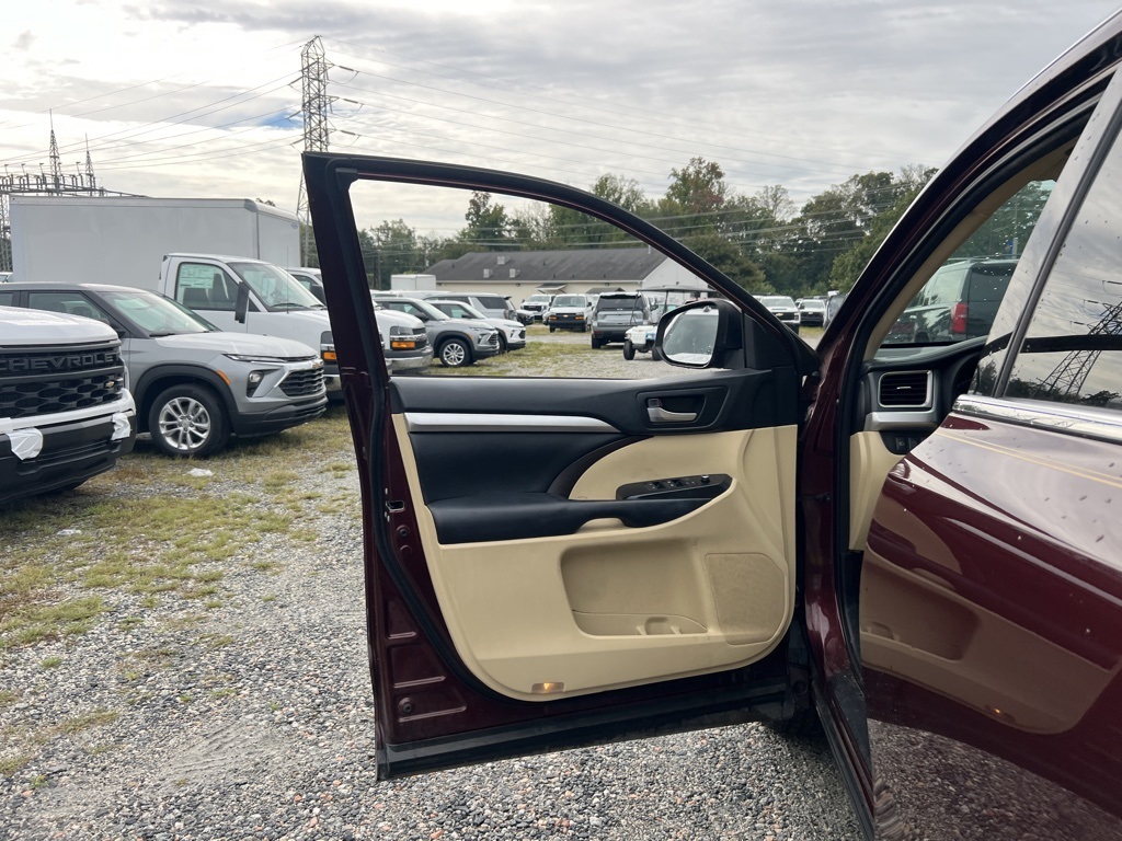 2018 Toyota Highlander XLE photo 25
