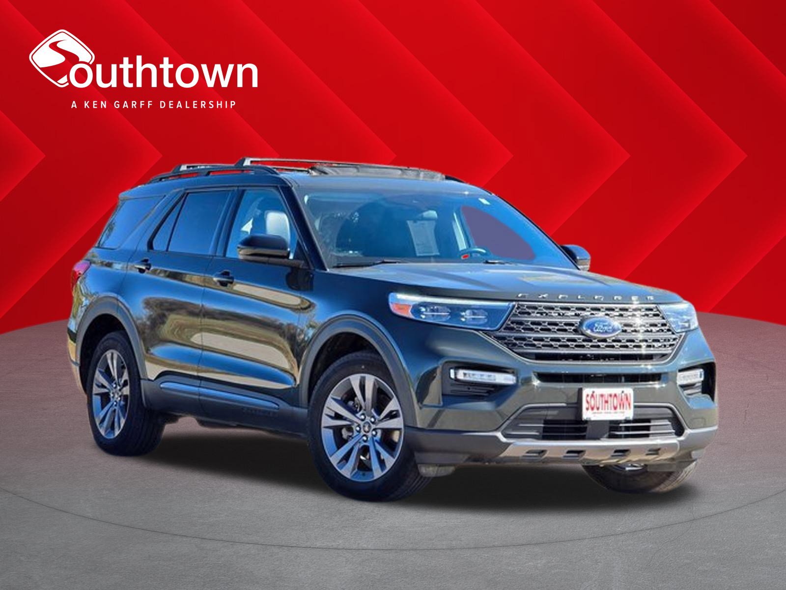 2022 Ford Explorer XLT's photo