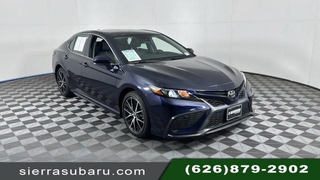 2022 Toyota Camry SE