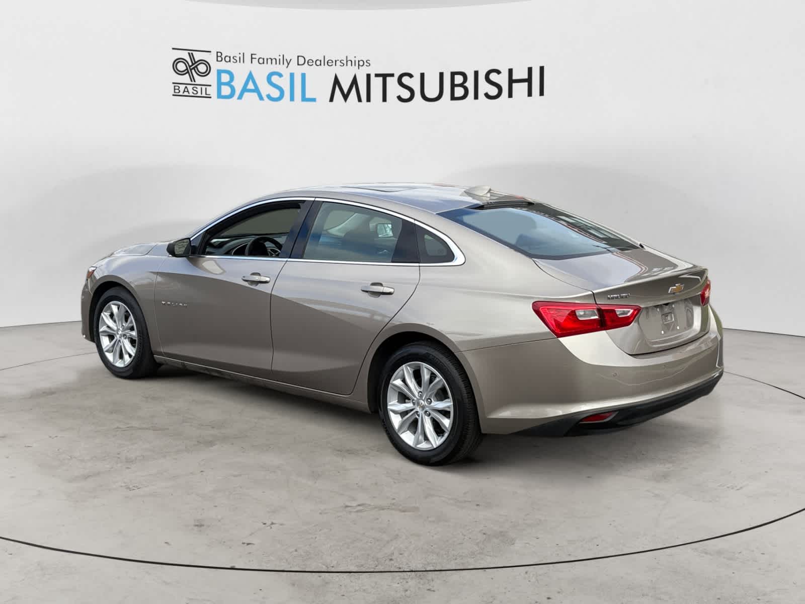 2024 Chevrolet Malibu 1LT photo 3