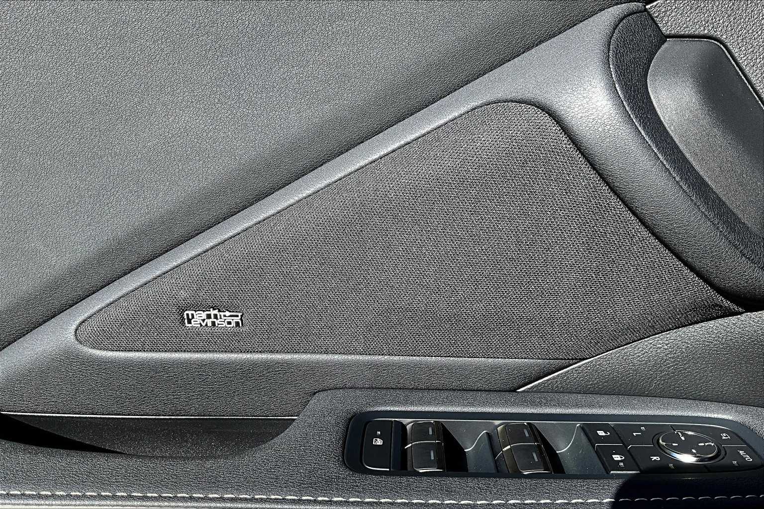 2026 Lexus TX 500h F SPORT Performance Premium photo 10