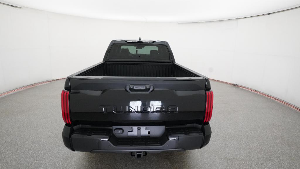 2026 Toyota Tundra SR5 CrewMax photo 18