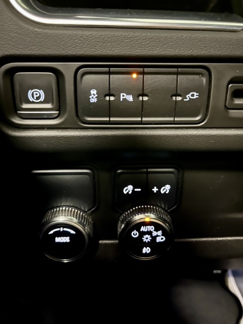 2021 Gmc Yukon XL SLE photo 17