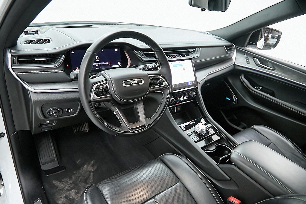 2022 JEEP GRAND CHEROKEE L - Image 12