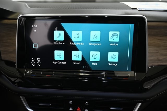 2026 Volkswagen Atlas SEL Premium R-Line photo 3