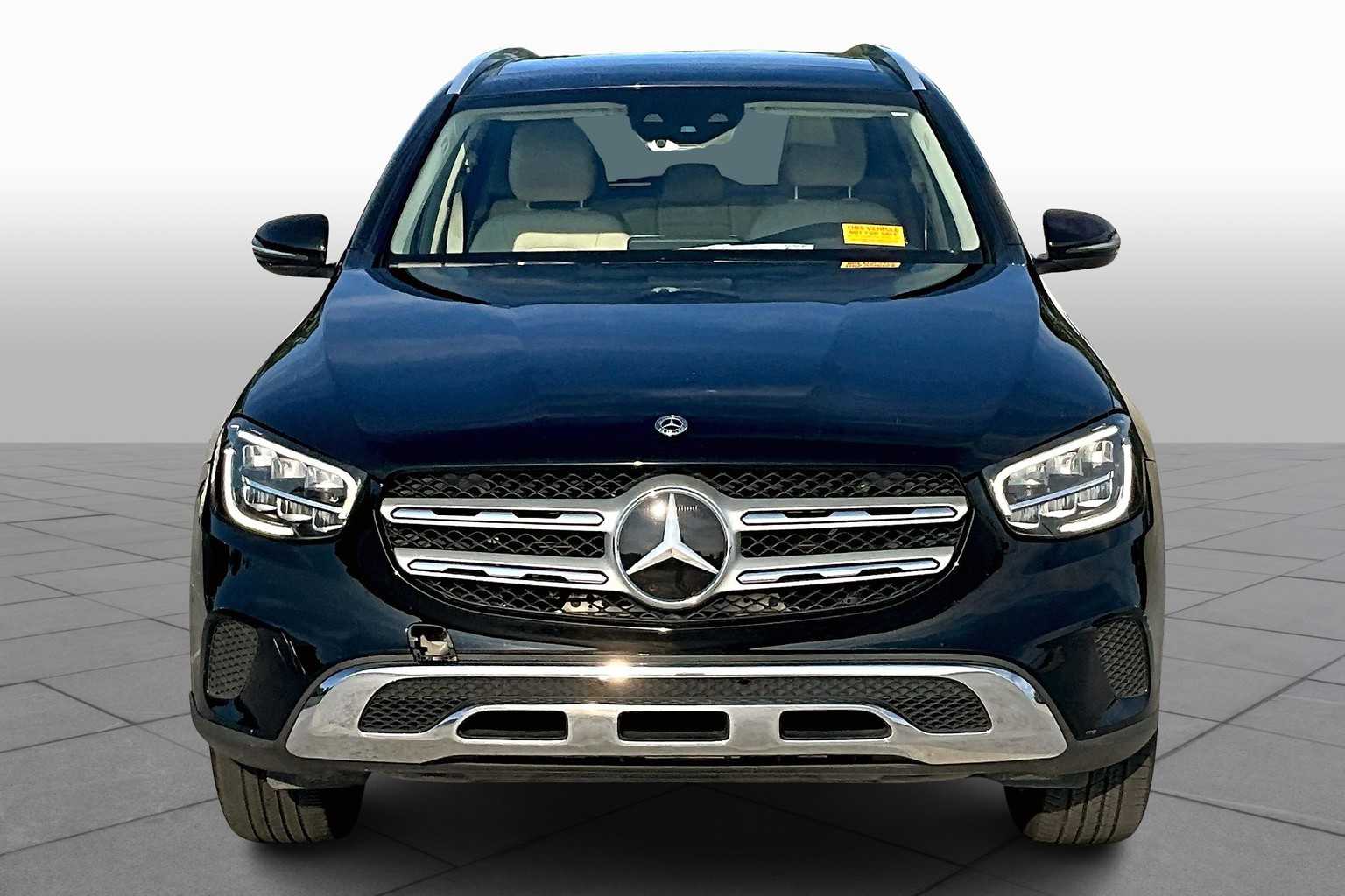 2020 Mercedes Benz GLC 300 photo 3
