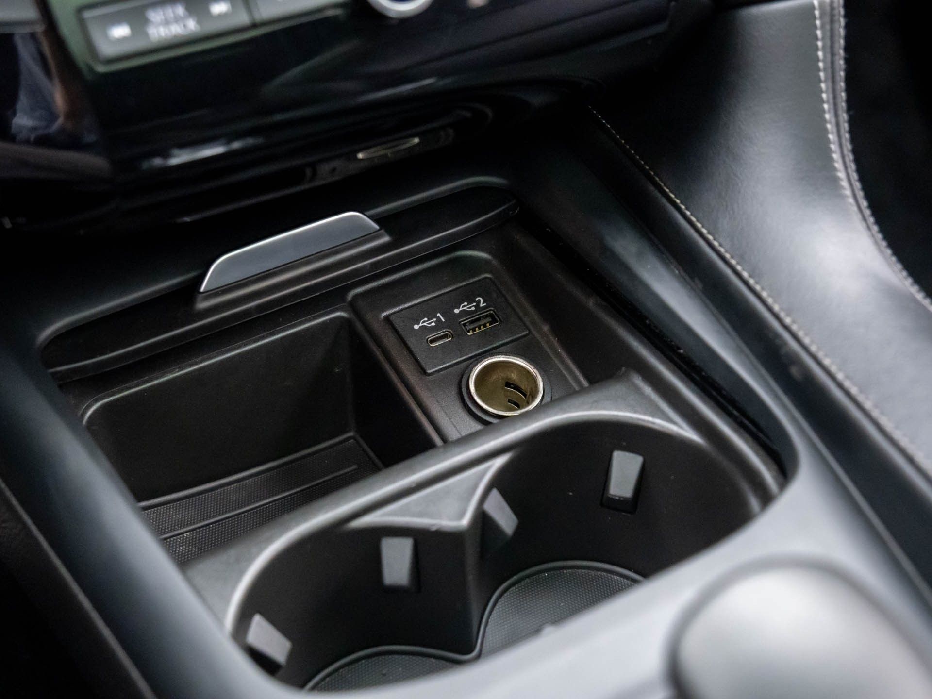 2020 Infiniti QX50 Essential AWD photo 25