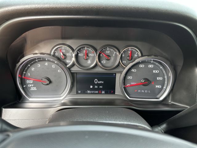 2019 Chevrolet Silverado 1500 RST photo 2