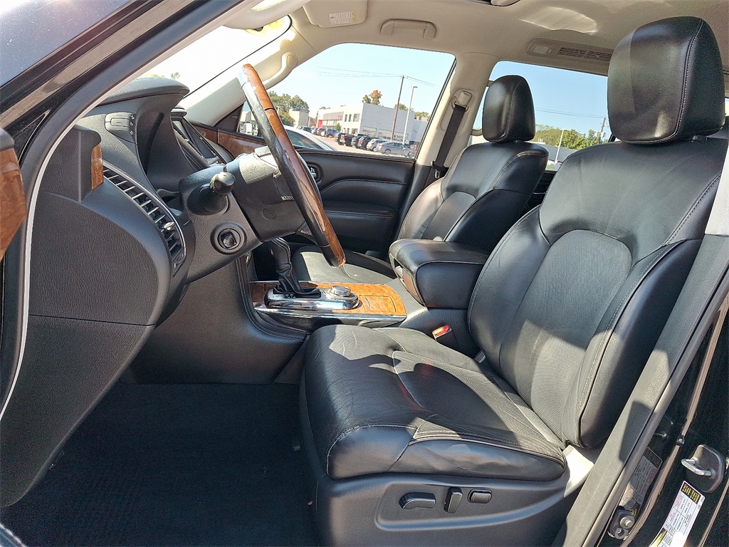 2019 Infiniti QX80 Luxe photo 12