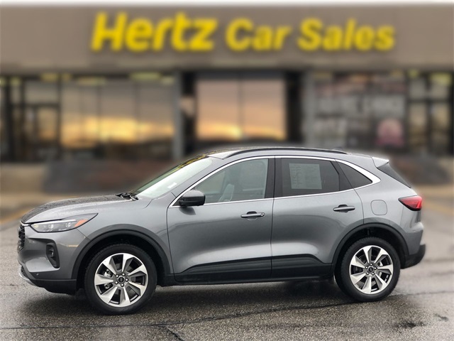 2024 Ford Escape Platinum's photo