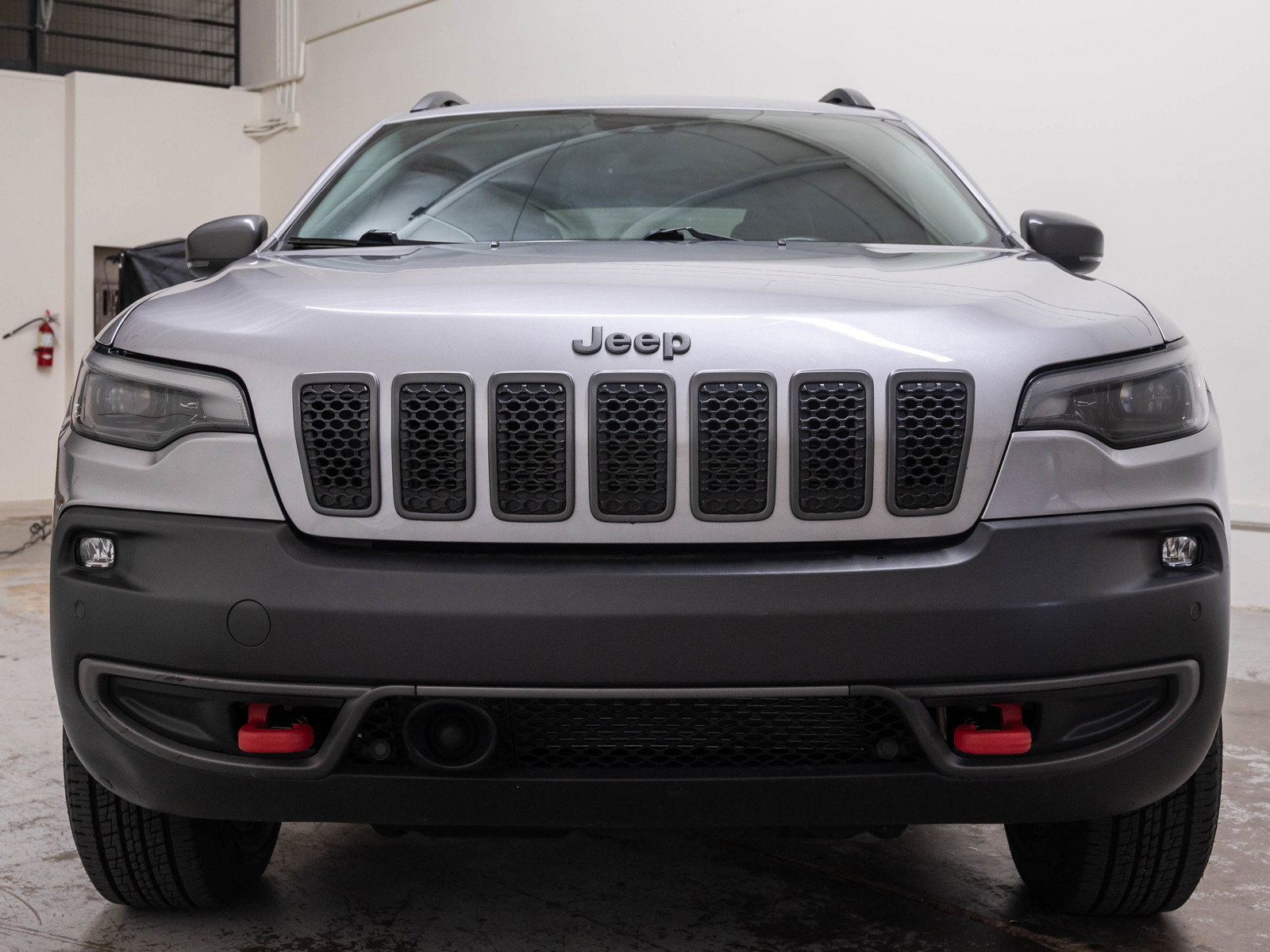 Used 2019 Jeep Cherokee Trailhawk Elite with VIN 1C4PJMBN0KD416959 for sale in Kansas City