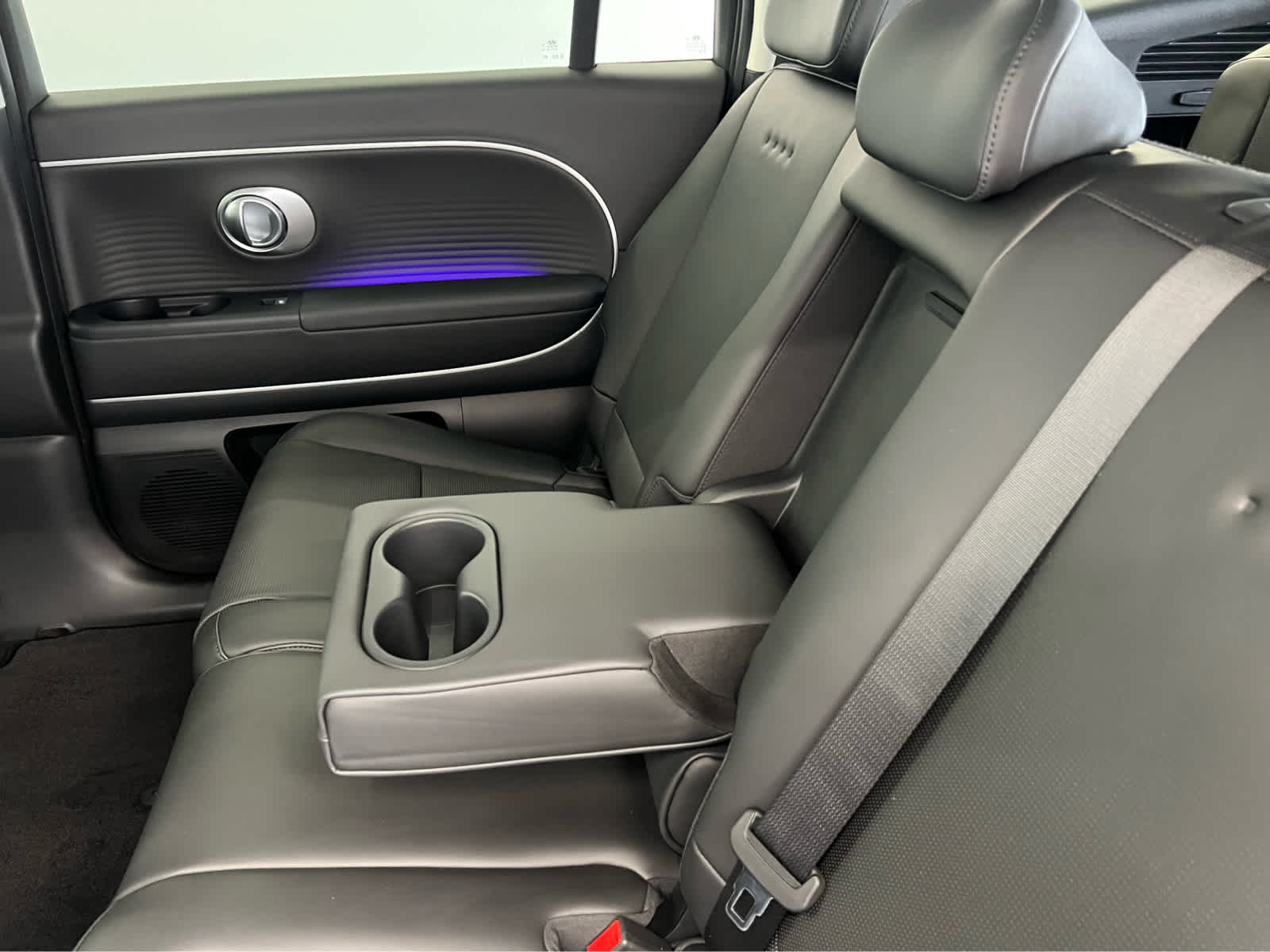 2026 Hyundai Ioniq SEL photo 24