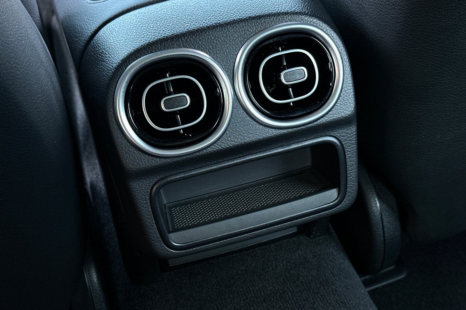 2025 Mercedes Benz C 300 photo 21