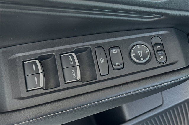 2025 Honda Accord Hybrid Sport photo 11
