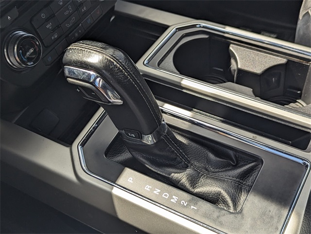 2015 Ford F-150 Lariat photo 22