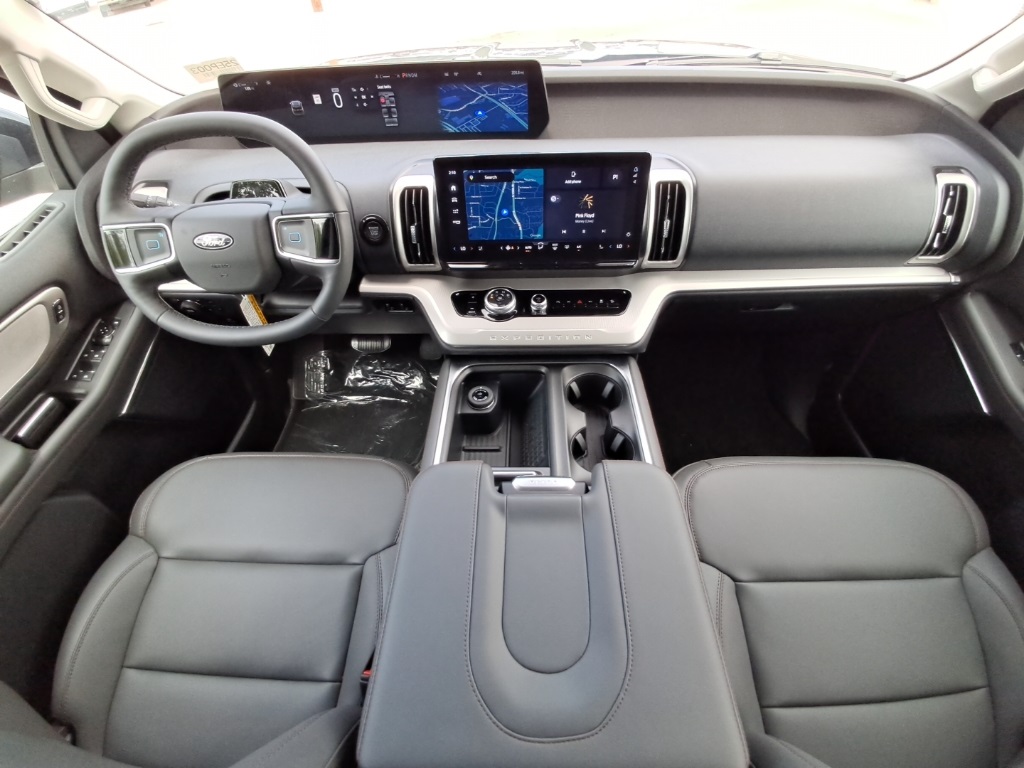 2025 Ford Expedition MAX photo 14