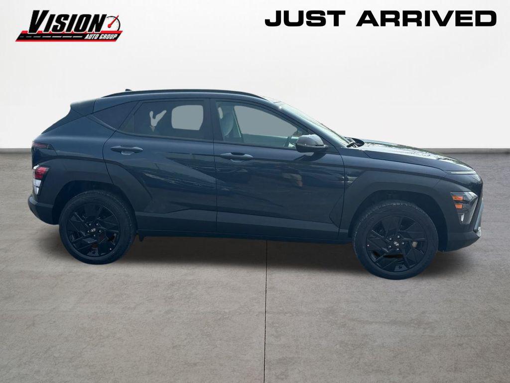 2026 Hyundai Kona SEL photo 4