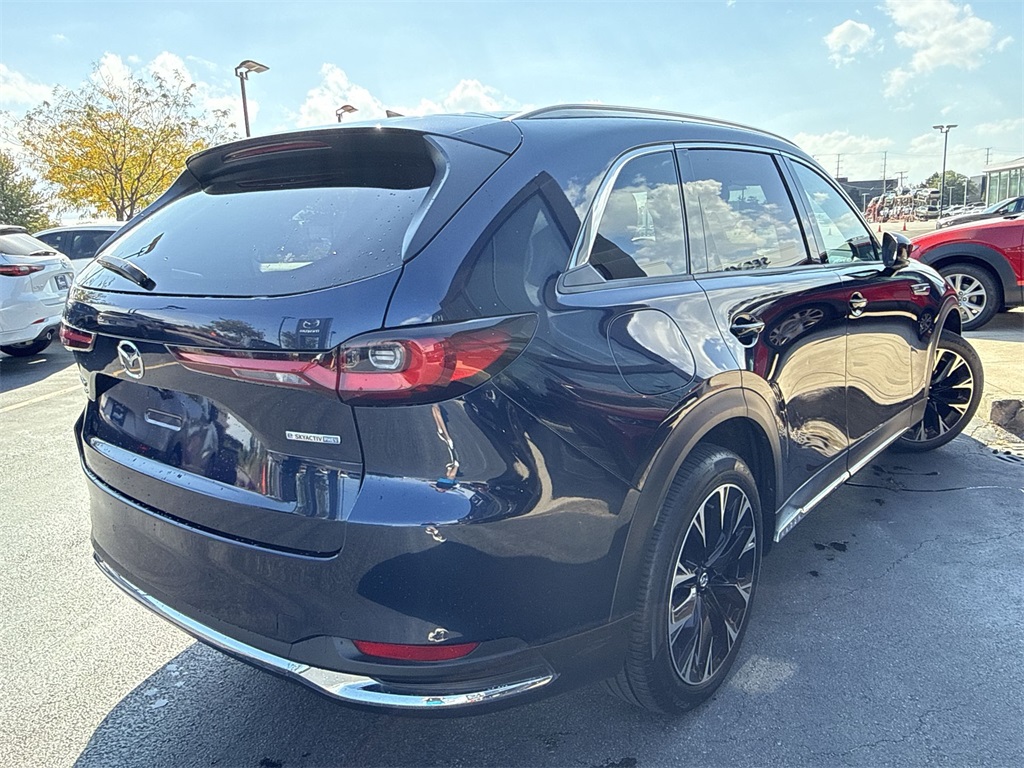 2024 Mazda CX-90 Plug-in Hybrid Premium Plus photo 2