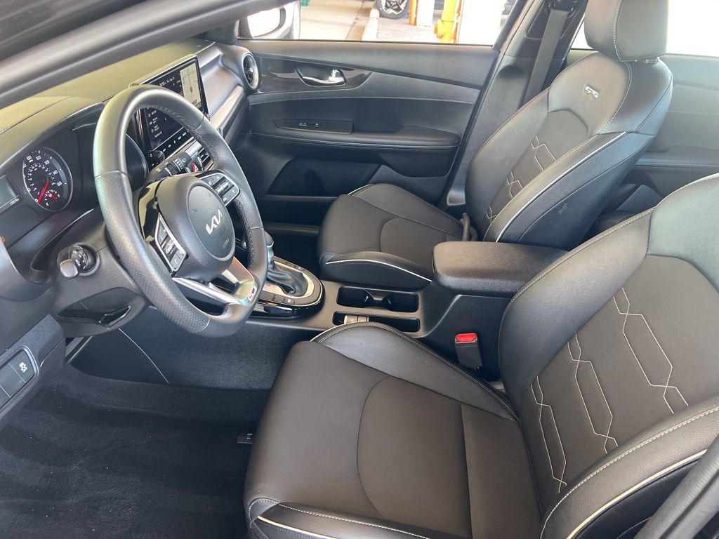 2024 Kia Forte GT photo 4