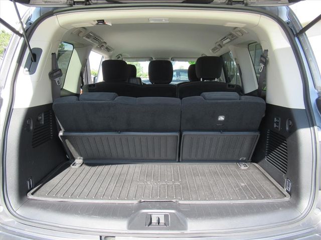 2019 Nissan Armada SV photo 31