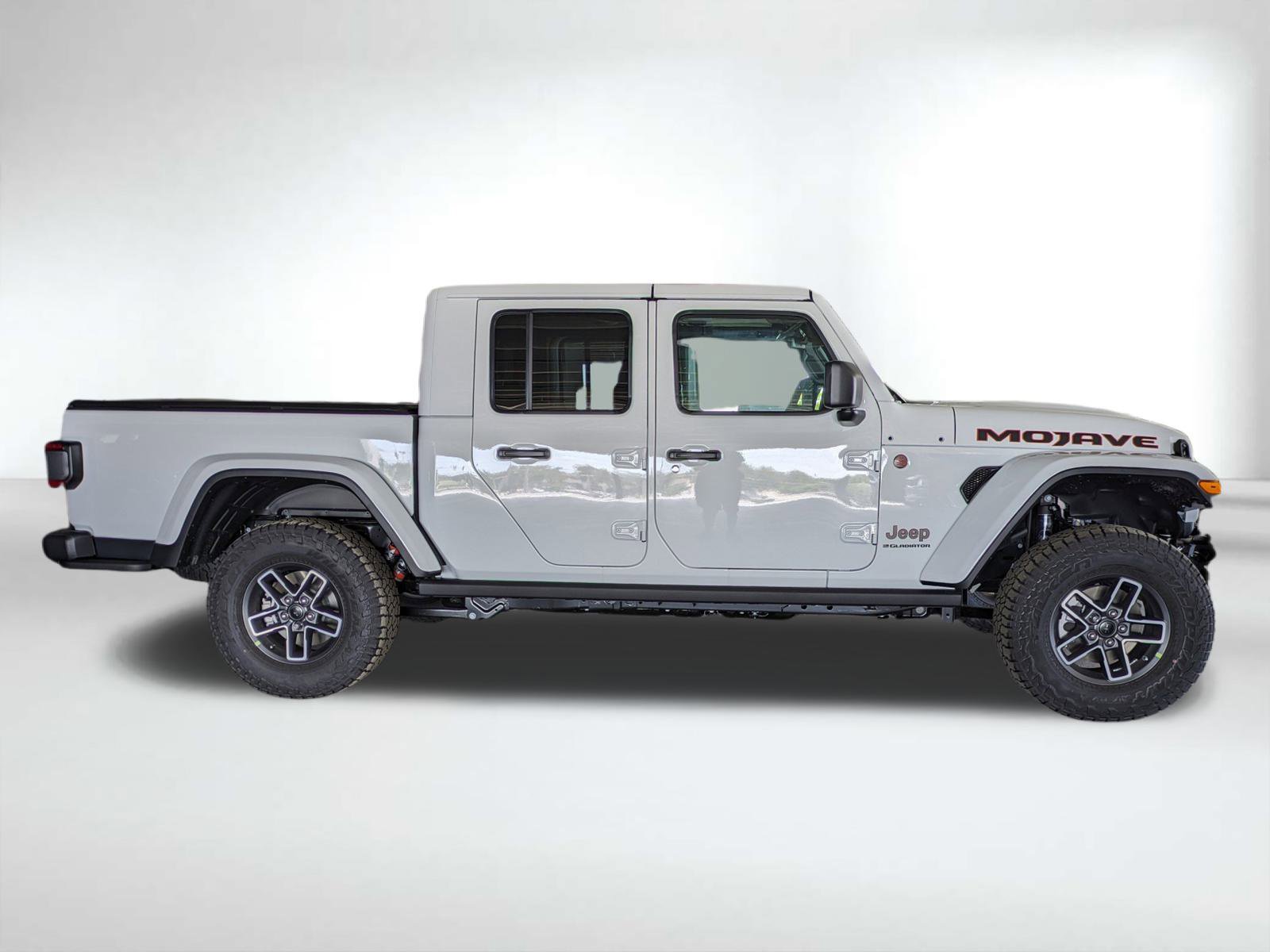 2025 Jeep Gladiator Mojave photo 2