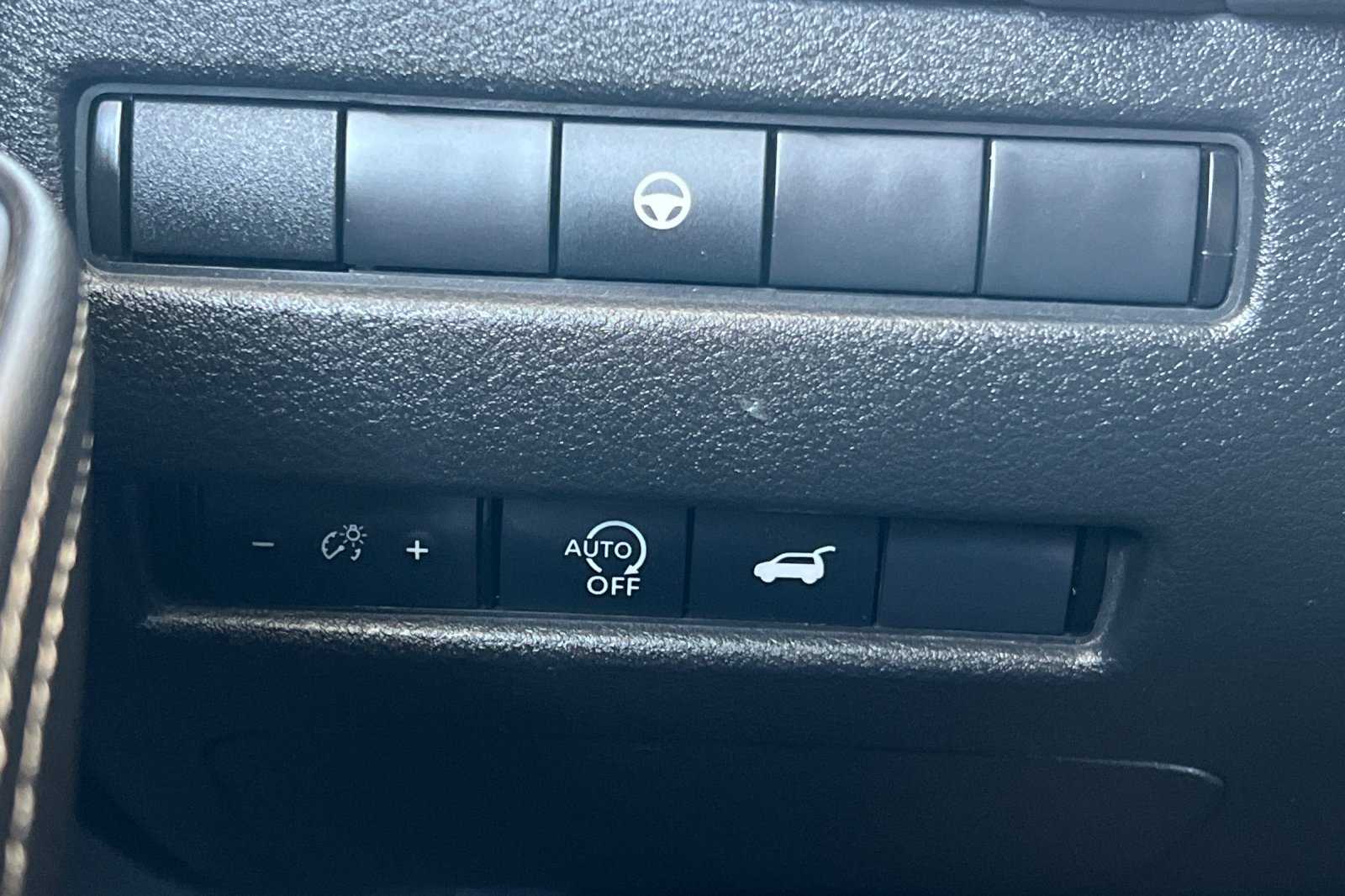 2023 Nissan Rogue SV photo 29