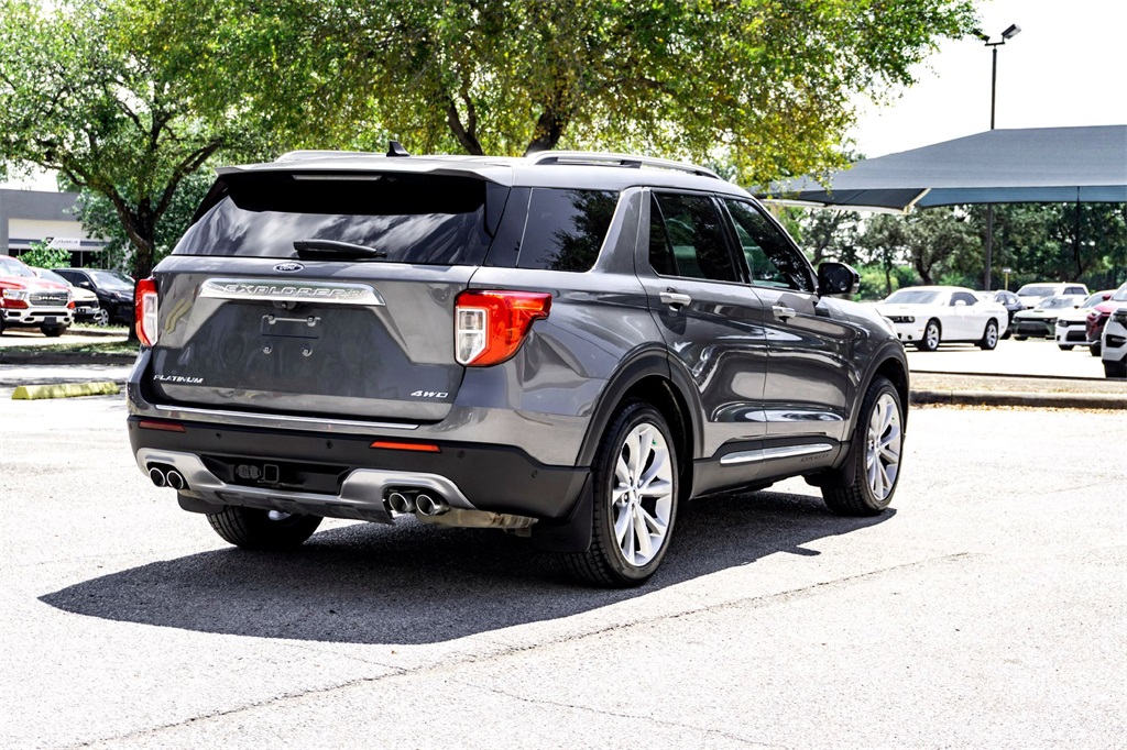 2021 Ford Explorer Platinum photo 4