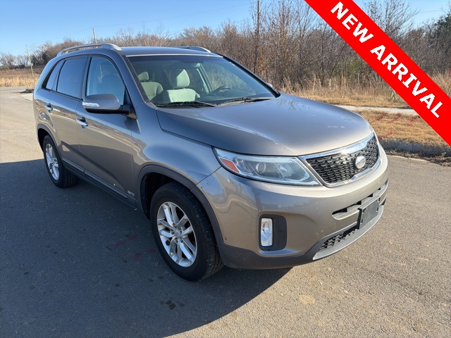 2015 Kia Sorento LX's photo