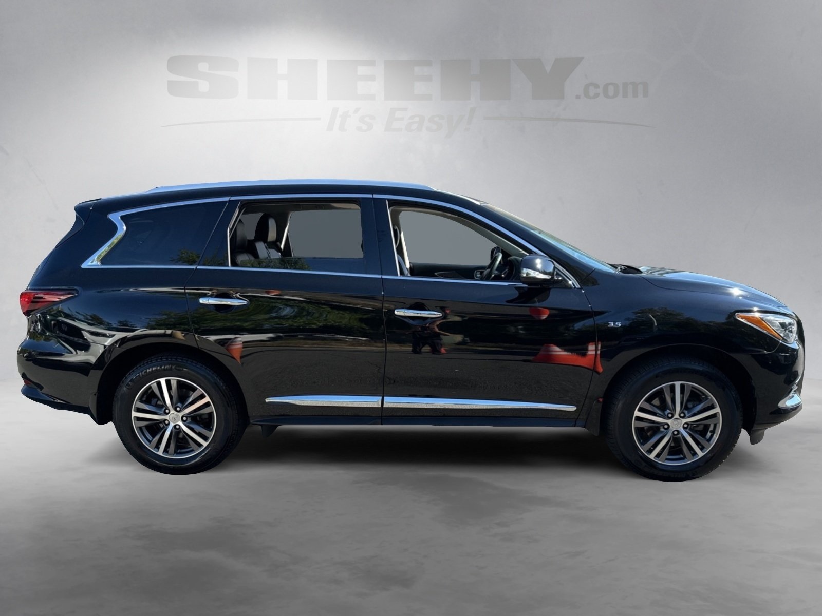 2020 Infiniti QX60 Luxe photo 11
