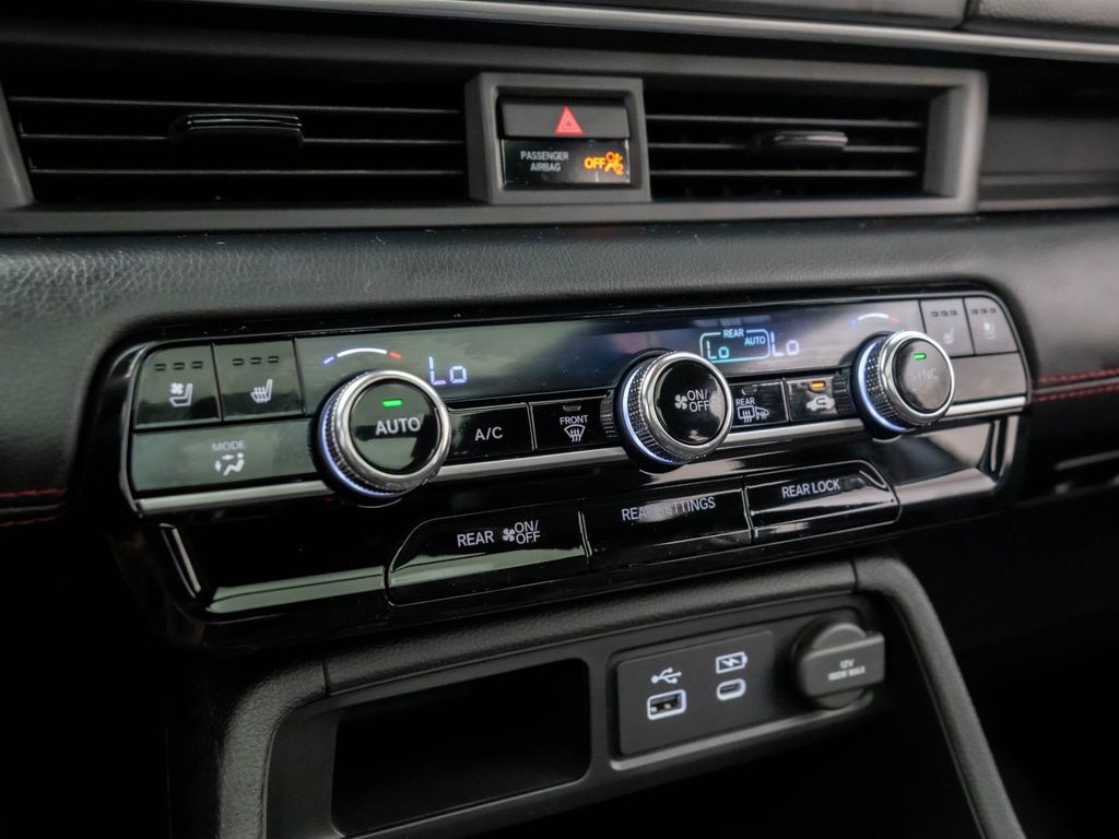 2025 Honda Pilot Black Edition photo 23