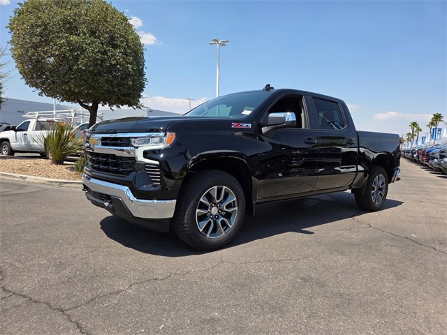 2026 Chevrolet Silverado 1500 LT photo 2