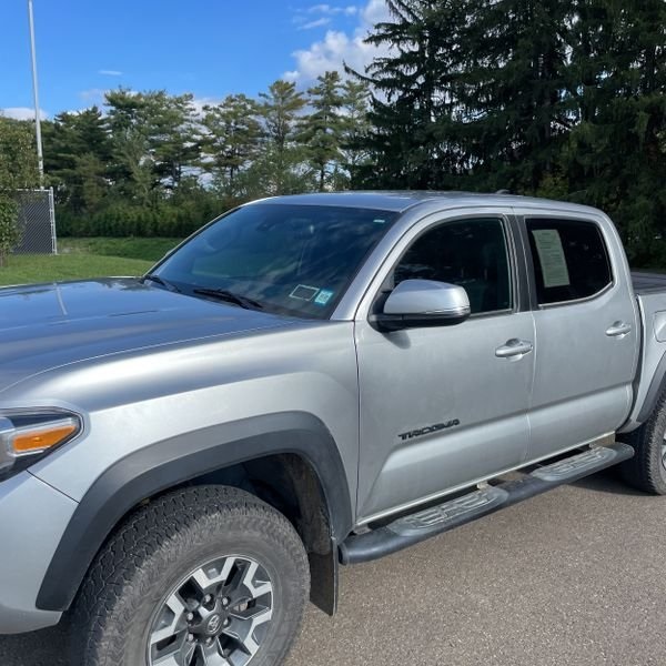 2023 Toyota Tacoma TRD Off-Road photo 3
