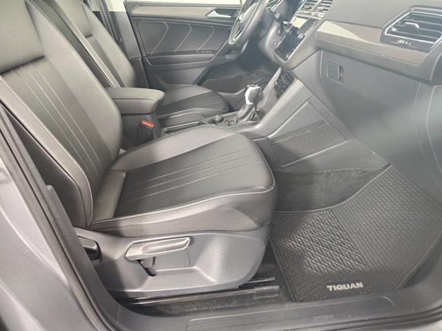 2024 Volkswagen Tiguan SE Wolfsburg Edition photo 16