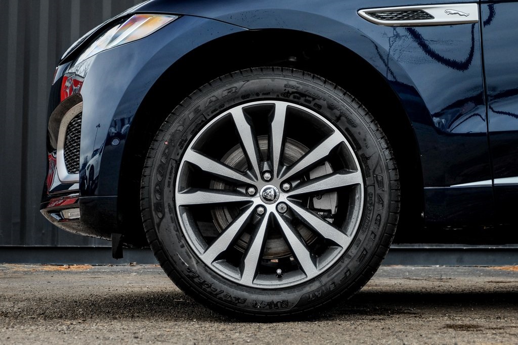 2026 Jaguar F-PACE P250 R-Dynamic S photo 3