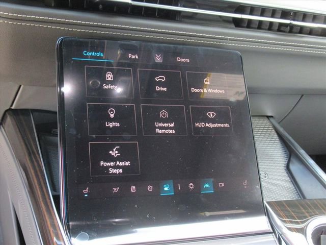 2026 Cadillac Escalade Luxury photo 21