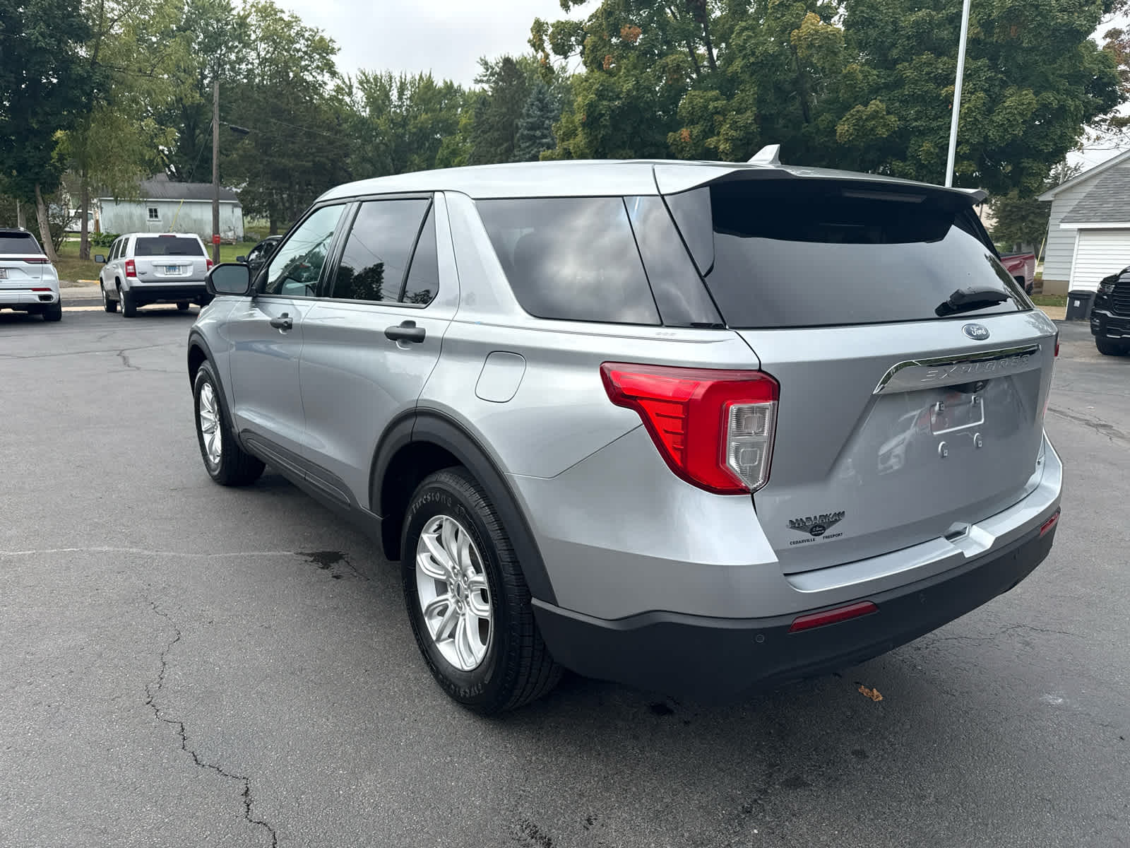 2020 Ford Explorer Base photo 5