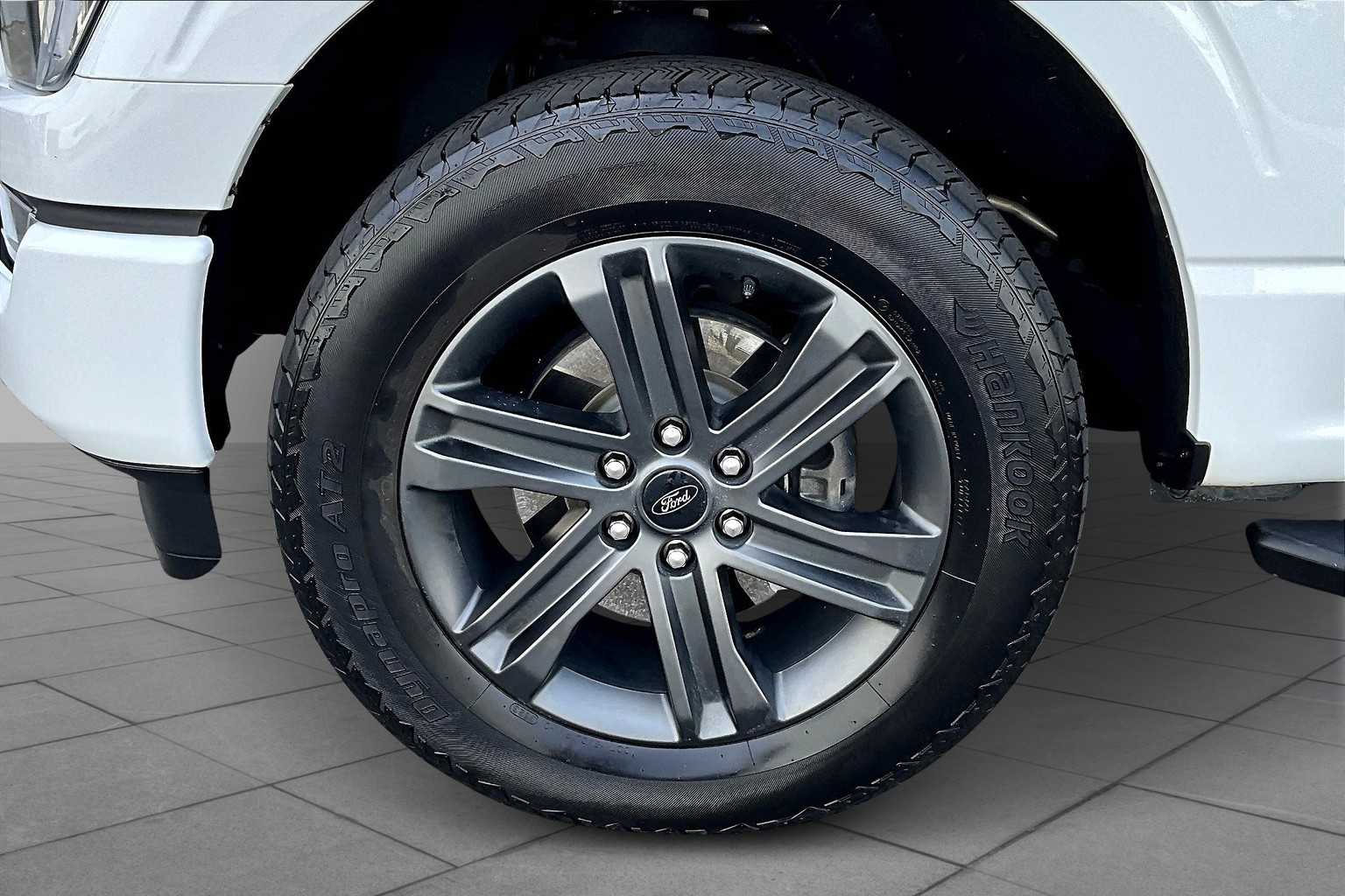 2023 Ford F-150 XLT photo 9