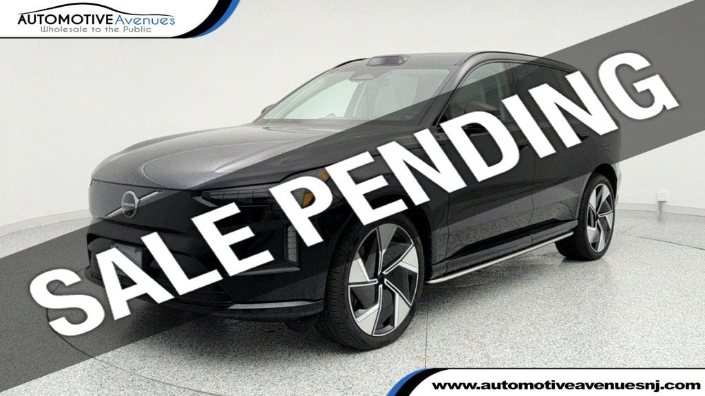 2025 Volvo EX90 Ultra's photo