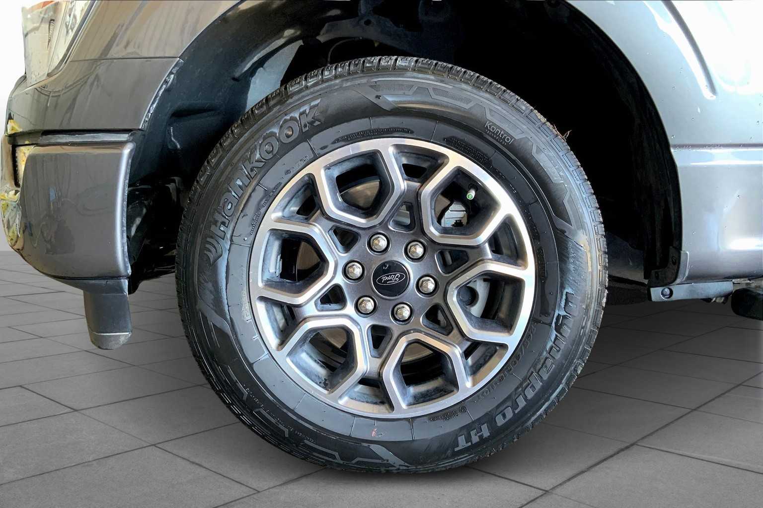 2021 Ford F-150 XL photo 10