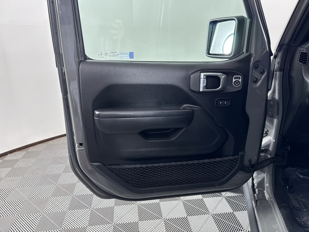2021 Jeep Wrangler Unlimited Rubicon 4xe photo 32