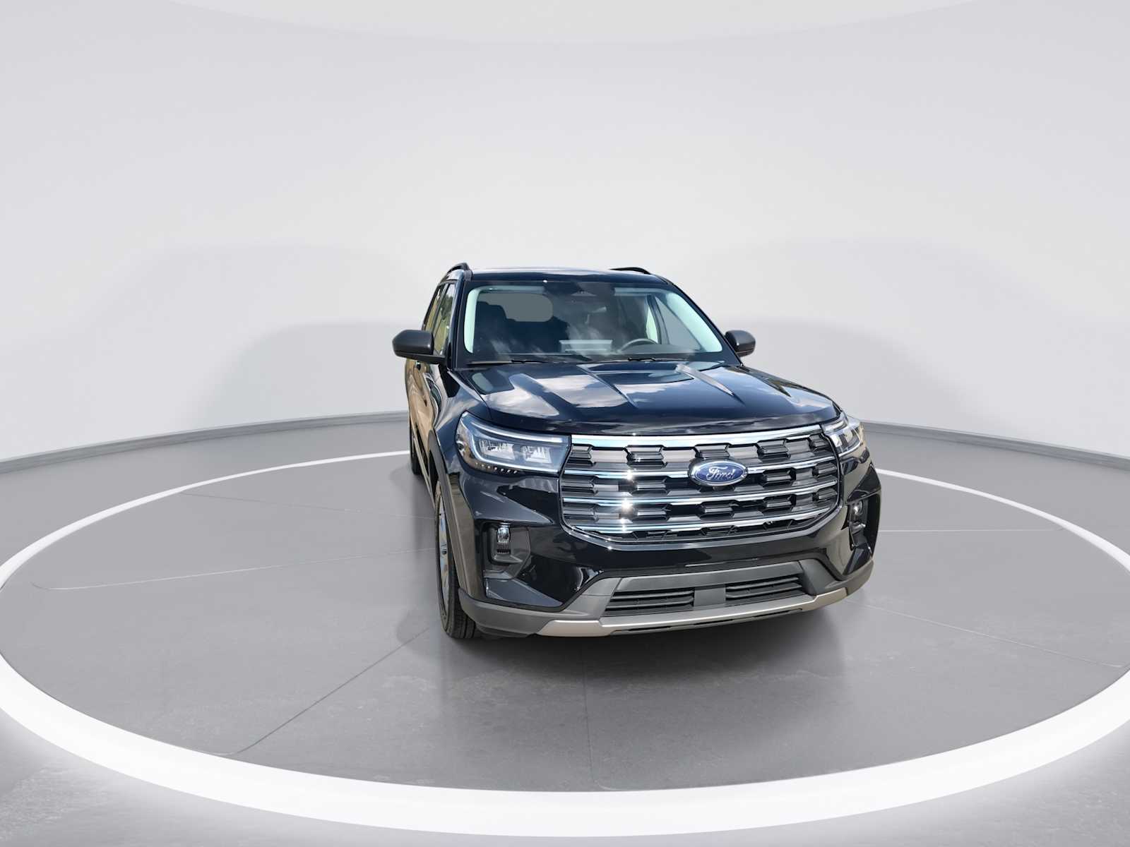 2025 Ford Explorer photo 3