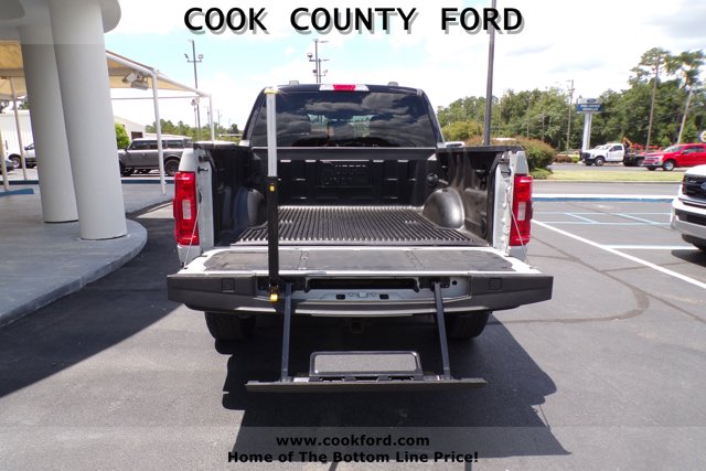 2023 Ford F-150 XLT photo 24